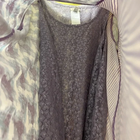 LOGO by Lori Goldstein Purple, lavender, blue and White Tunic And Lace Tank. - Picture 9 of 14